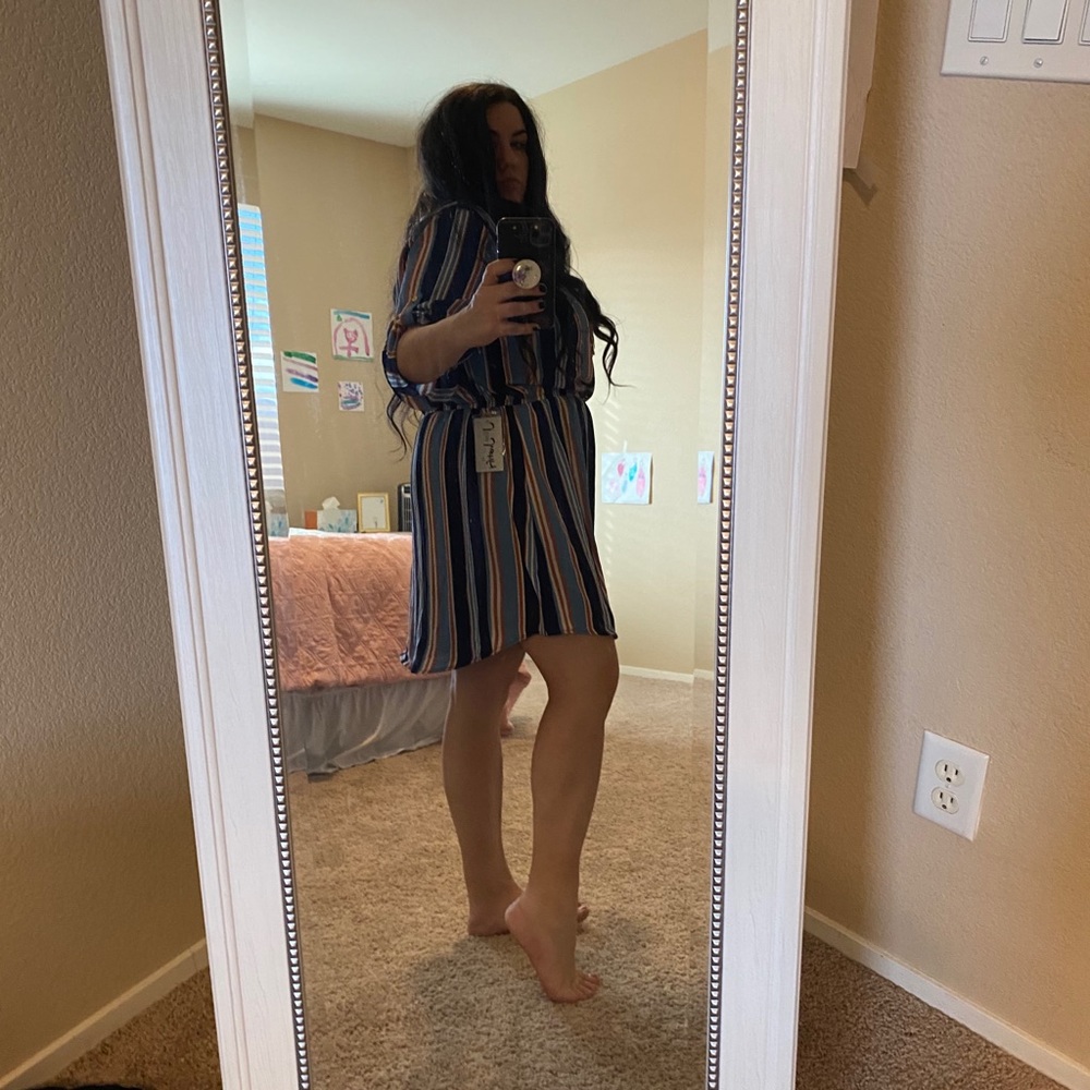 NWT 3/4 sleeve Dress - Picture 2 of 8